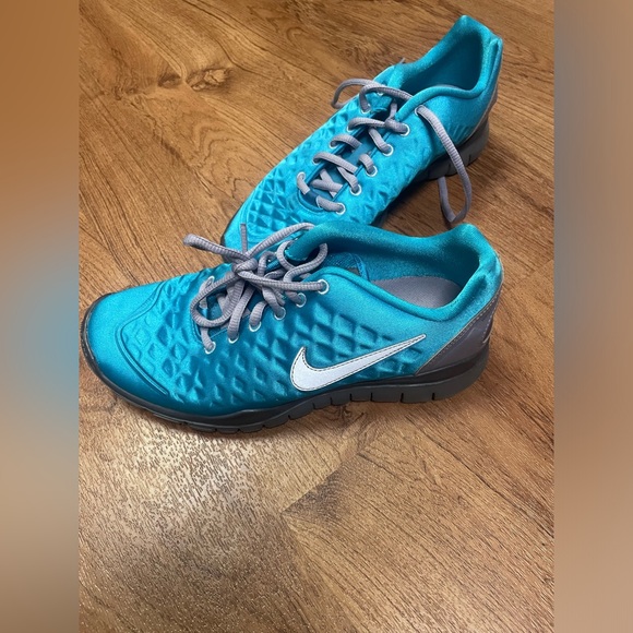 Nike Shoes - Nike Free TR Fit Training Sneaker -7.5-